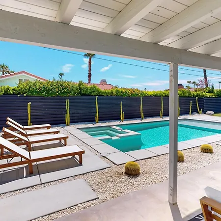 Villa Cactus Cove Retreat